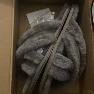 UGG bedroom slippers
